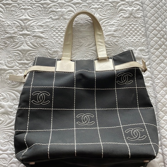 Chanel canvas tote - Picture 1 of 8